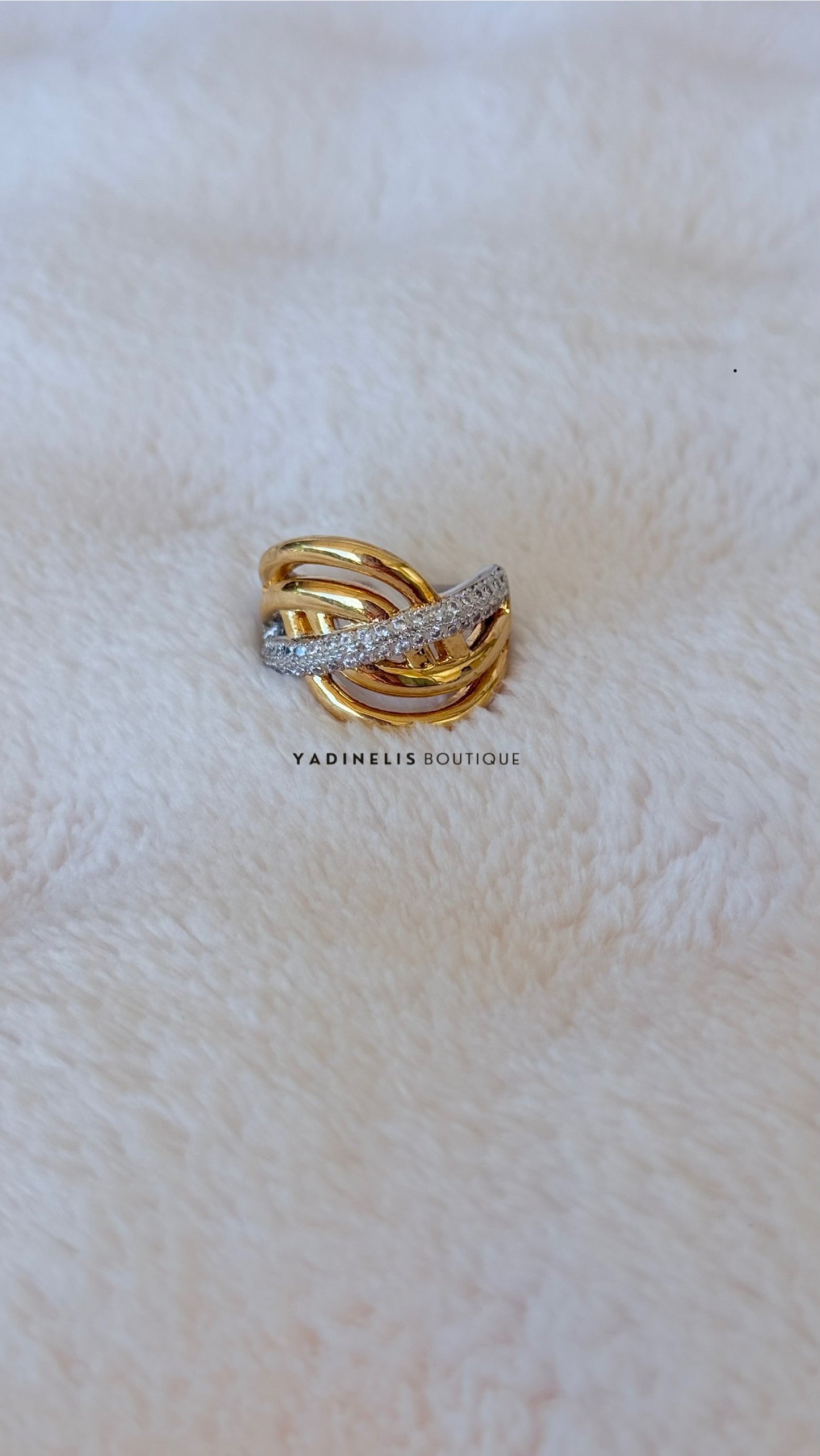 Casandra Ring